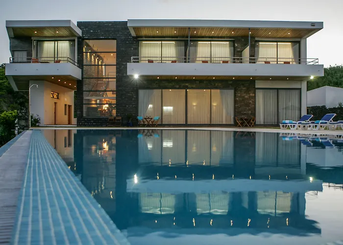 Sao Vicente - Panoramic Retreat カペラス